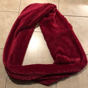 Cranberry infinity pocket scarf